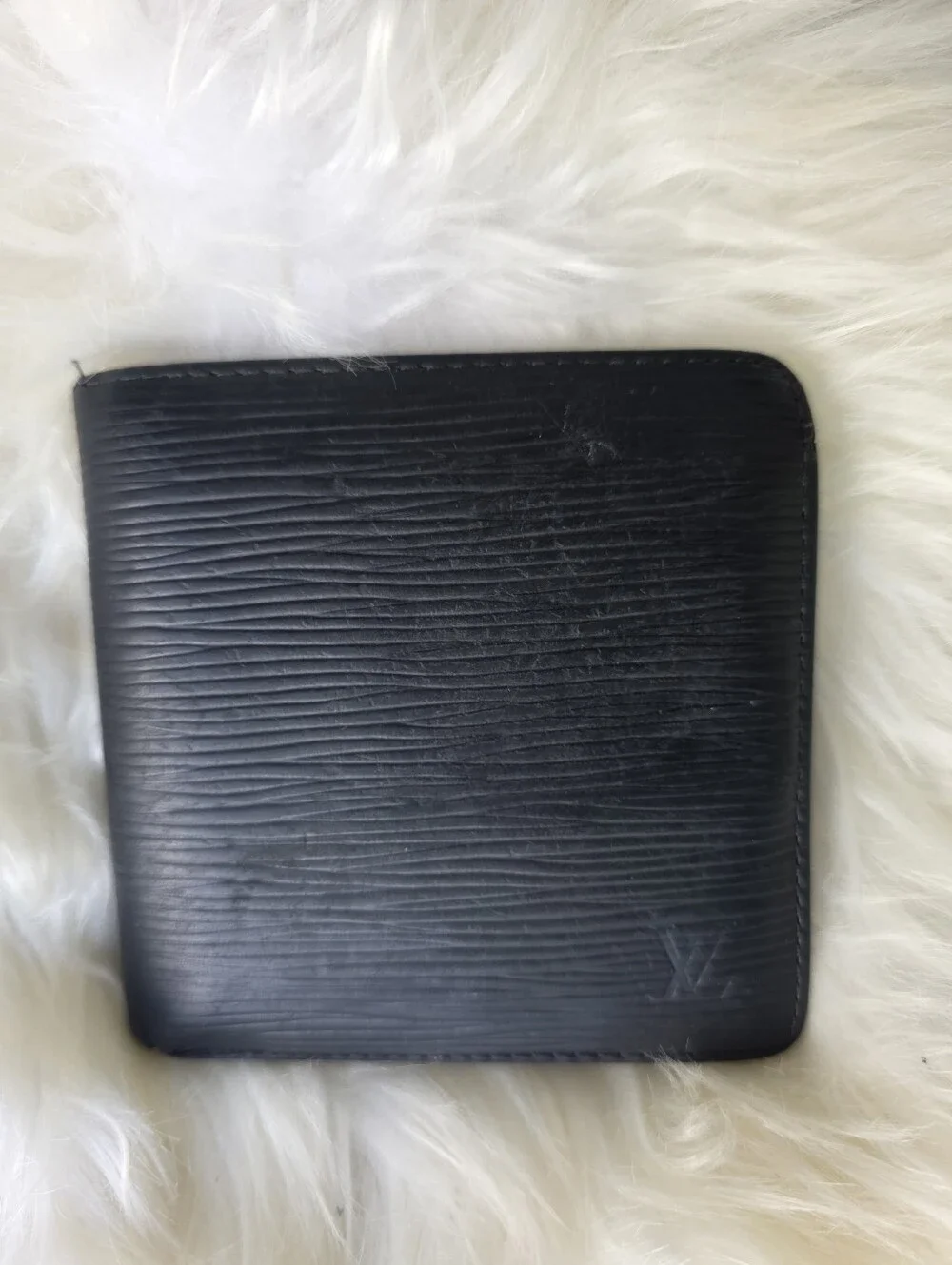 Authentic Louis Vuitton Black Epi Bifold Wallet